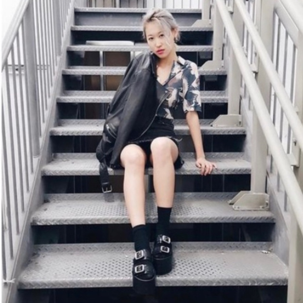 Allsaints Knox Platform Slides